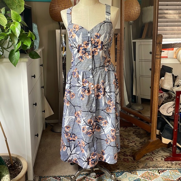 Betty Page by Tatyana dress (with pockets!) - Picture 1 of 9